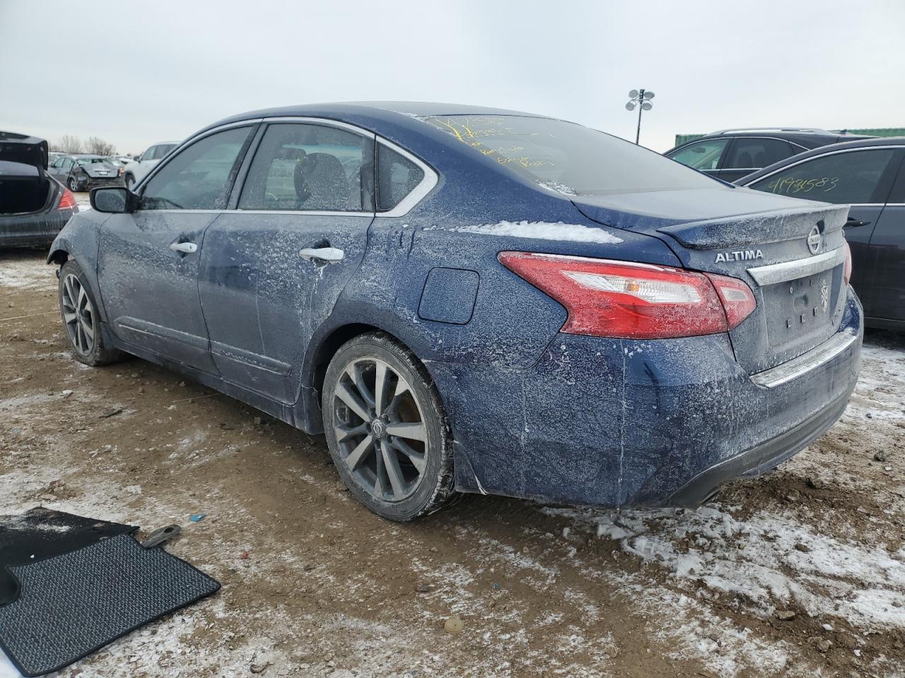 2016 Nissan Altima - Image 2