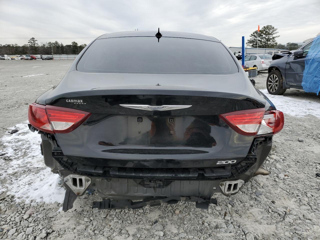 2016 Chrysler 200 - Image 6