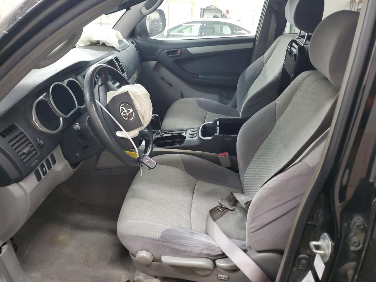 2003 Toyota 4Runner - Image 7