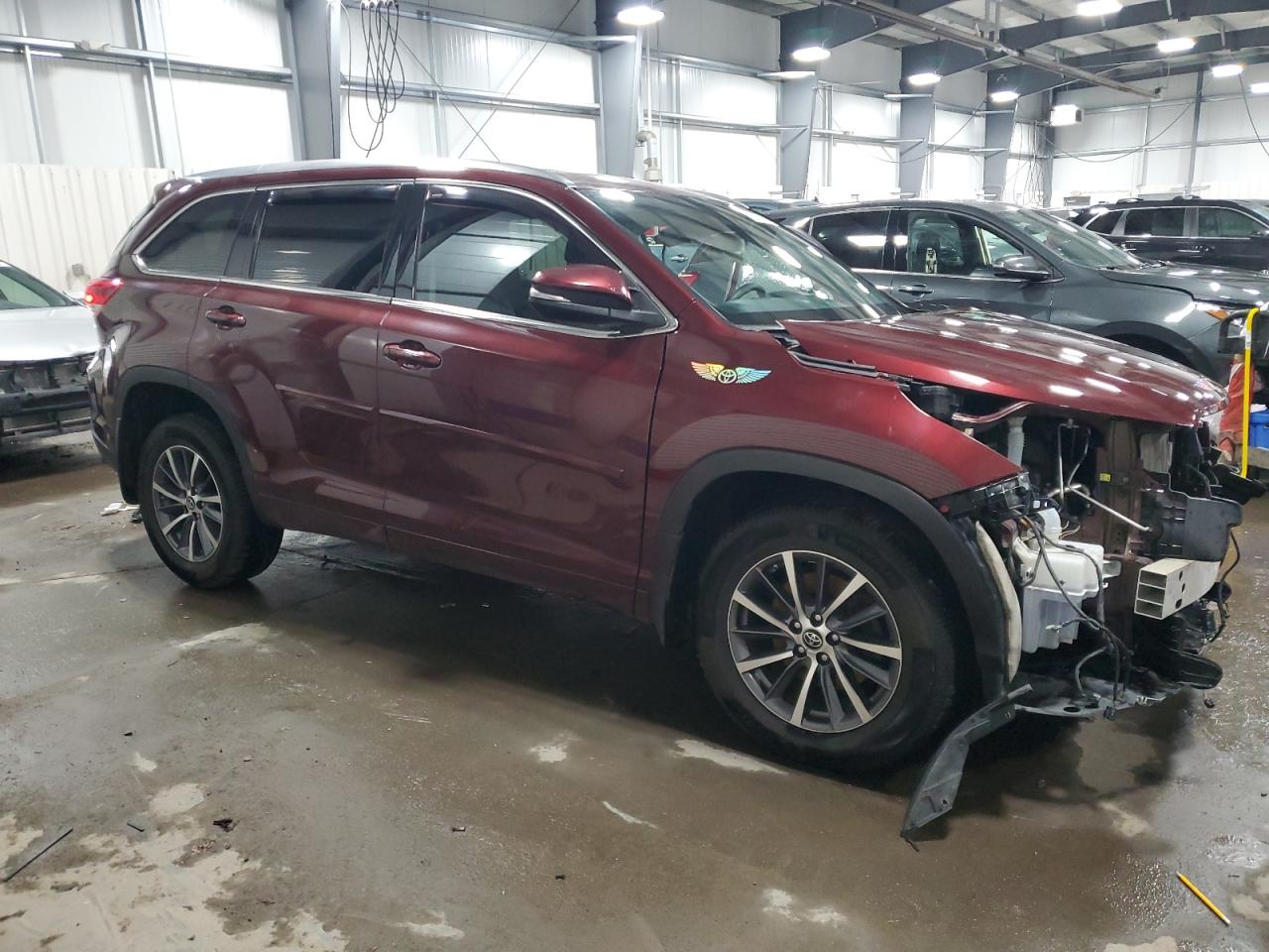 2018 Toyota Highlander - Image 4