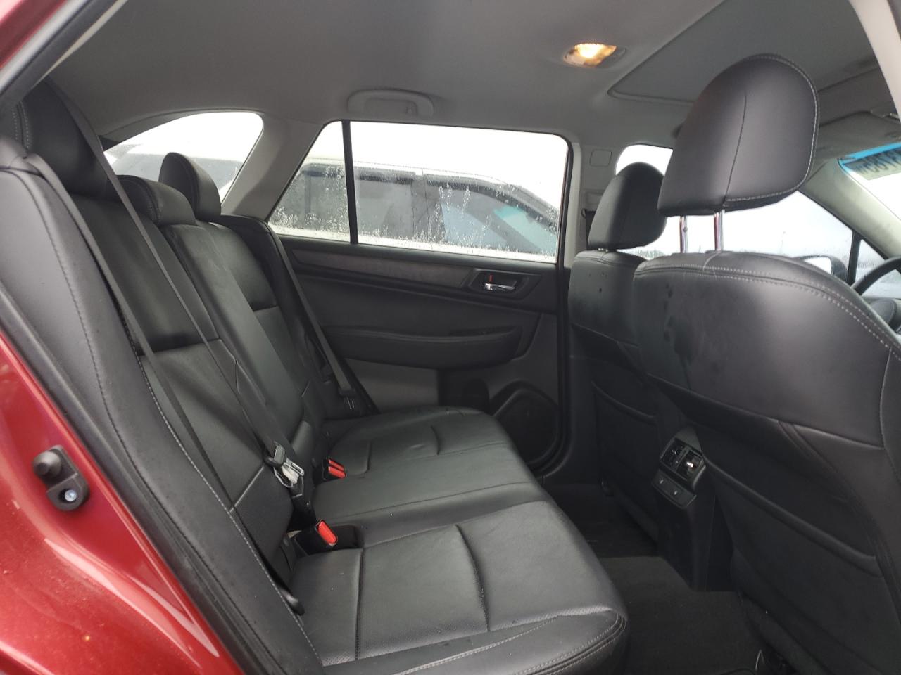 2015 Subaru Outback - Image 11
