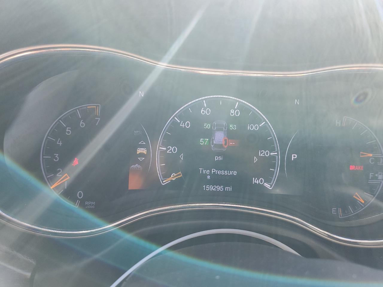 2014 Jeep Grand Cherokee - Image 9