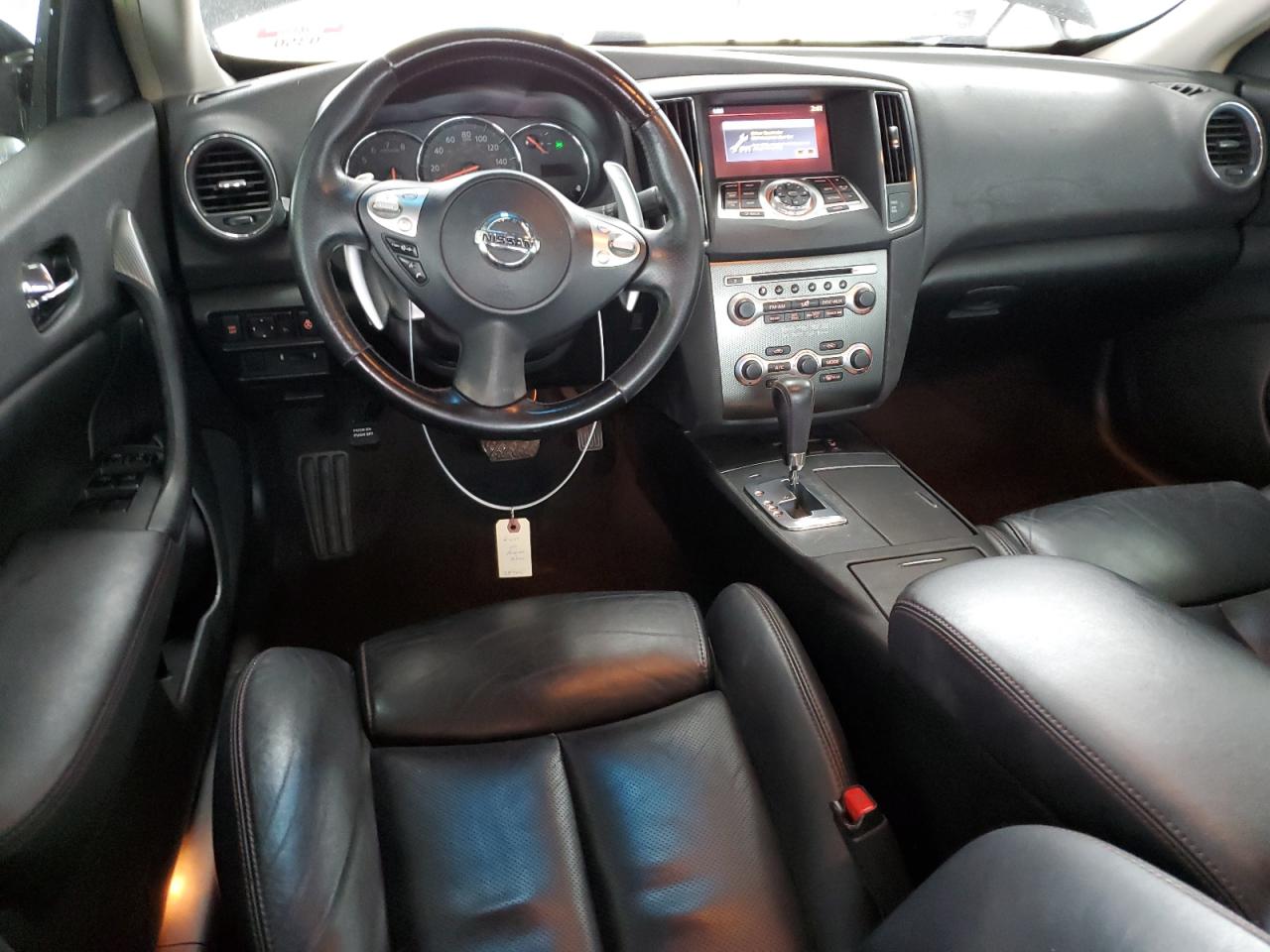 2010 Nissan Maxima - Image 8