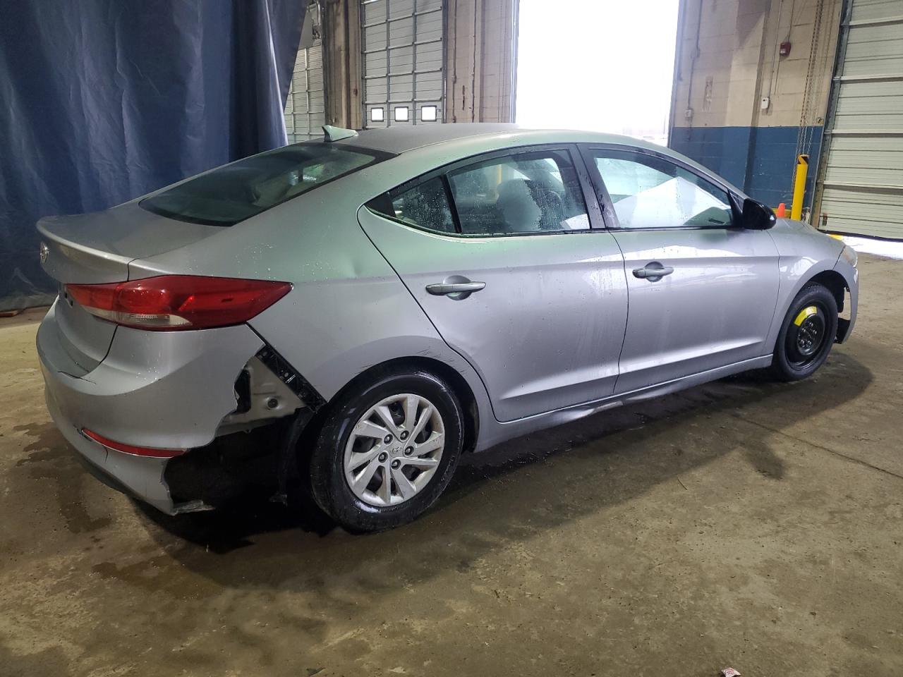 2017 Hyundai Elantra - Image 3