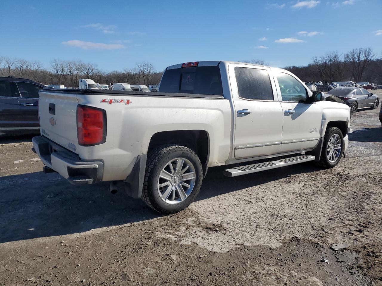 2014 Chevrolet Silverado - Image 3