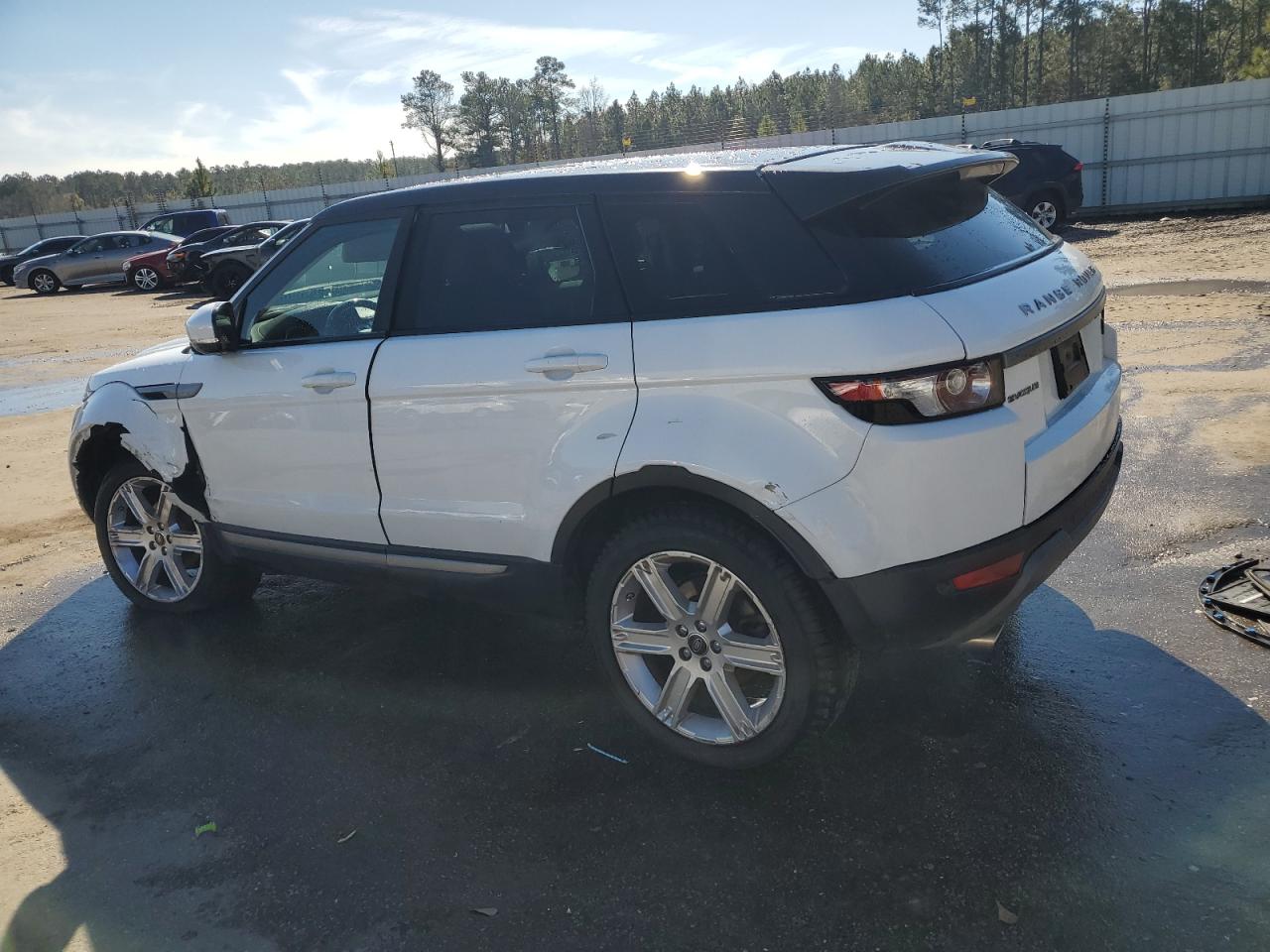 2013 Land Rover Range Rover - Image 2