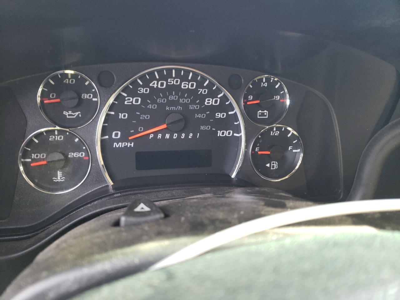 2009 Chevrolet Express - Image 9