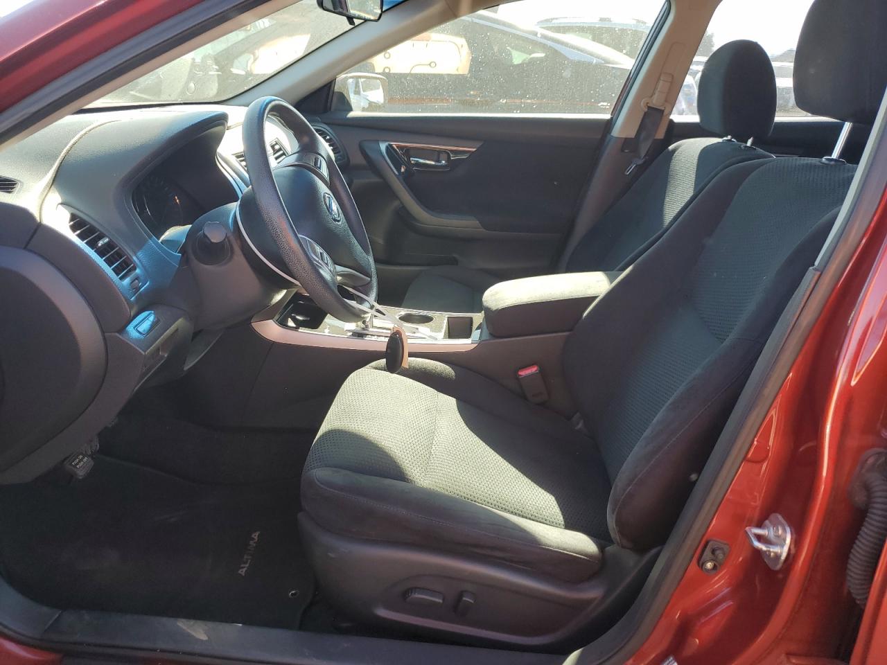 2014 Nissan Altima - Image 7