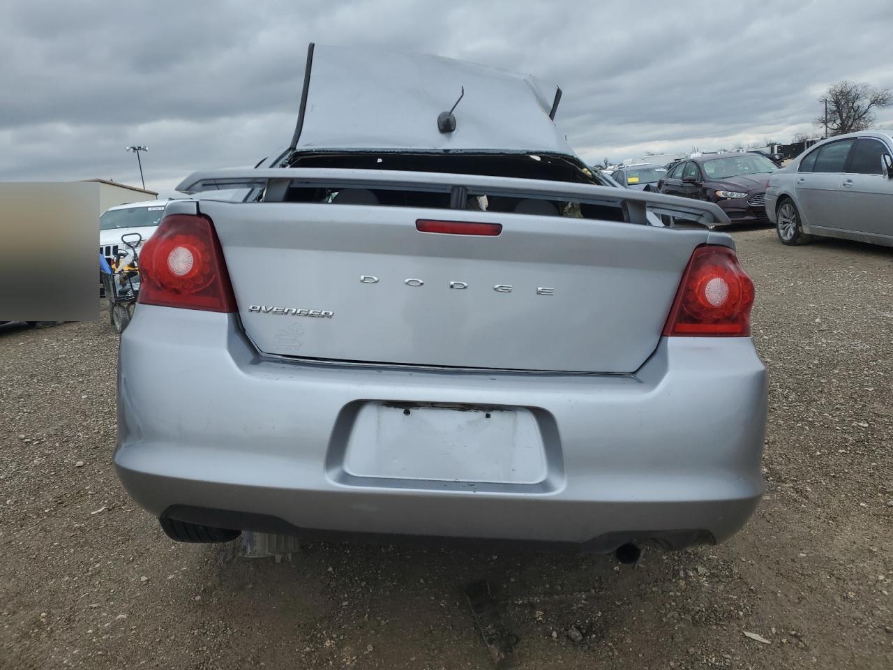 2013 Dodge Avenger - Image 6