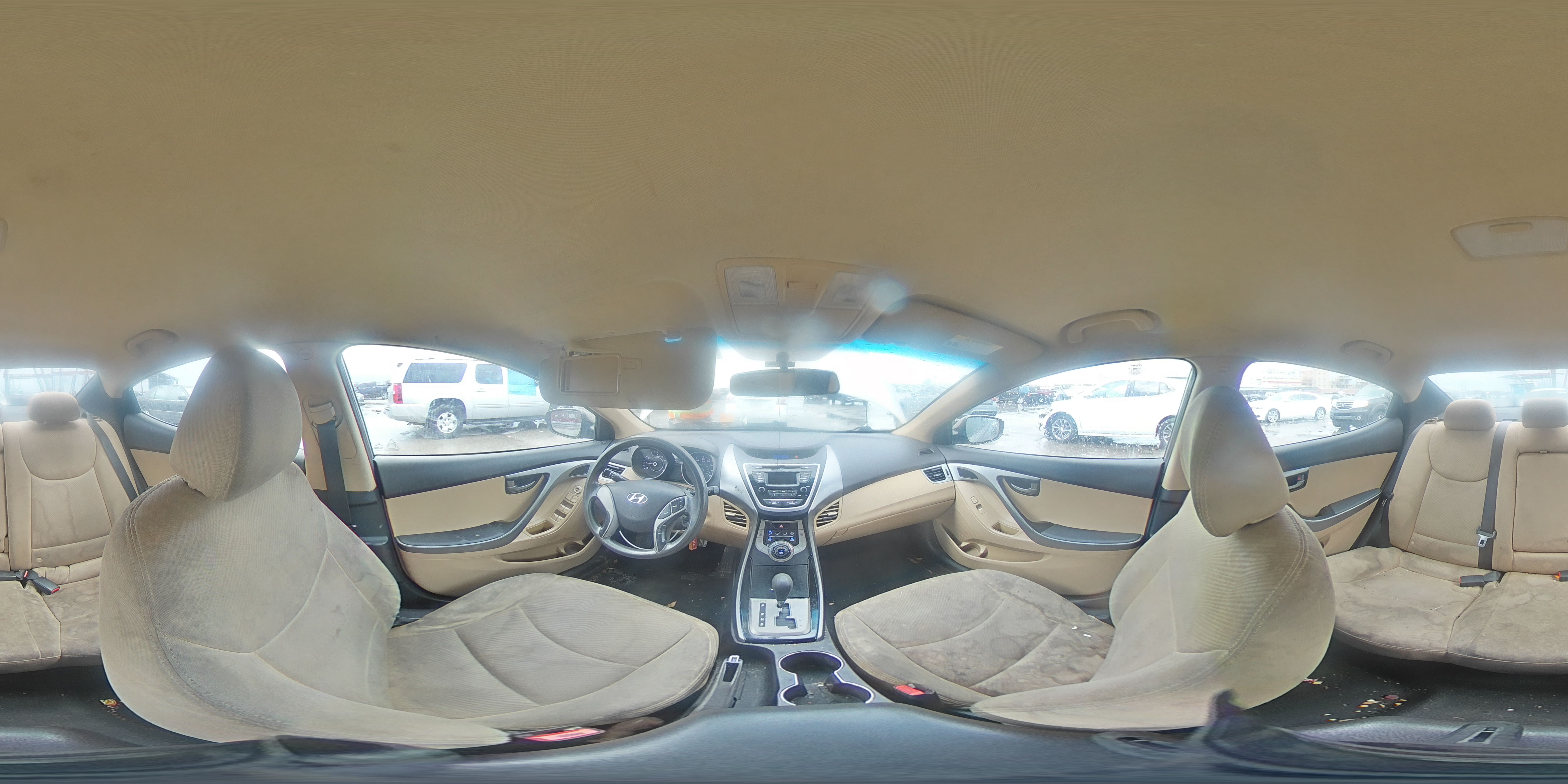 2013 Hyundai Elantra - Image 13