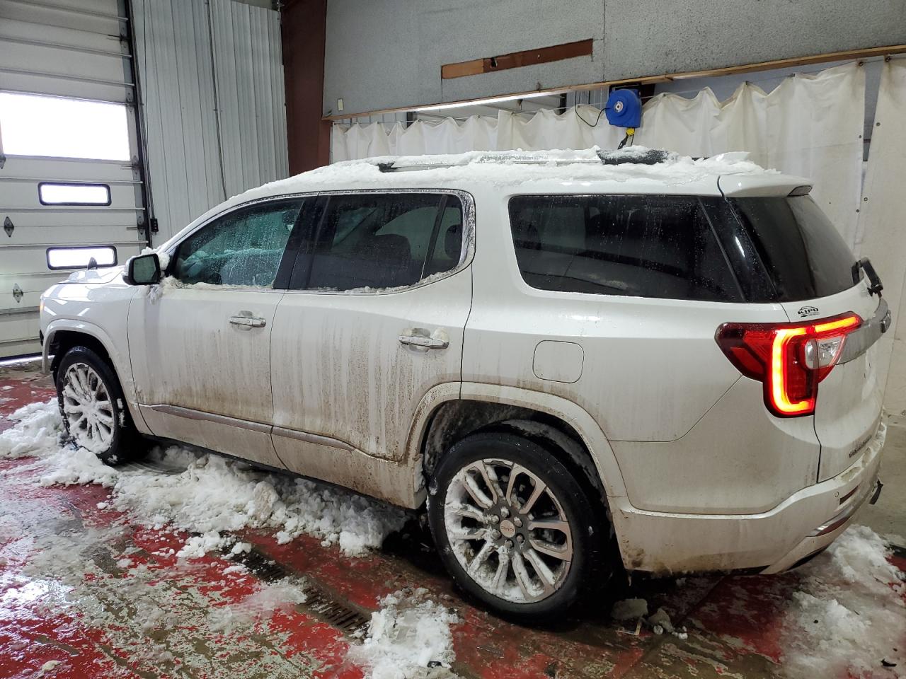 2021 GMC Acadia - Image 2