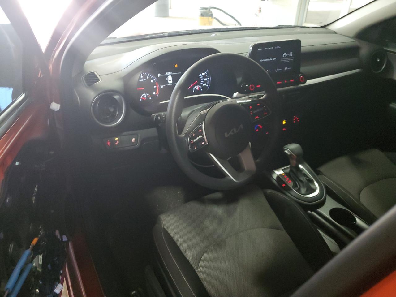 2024 Kia Forte - Image 8