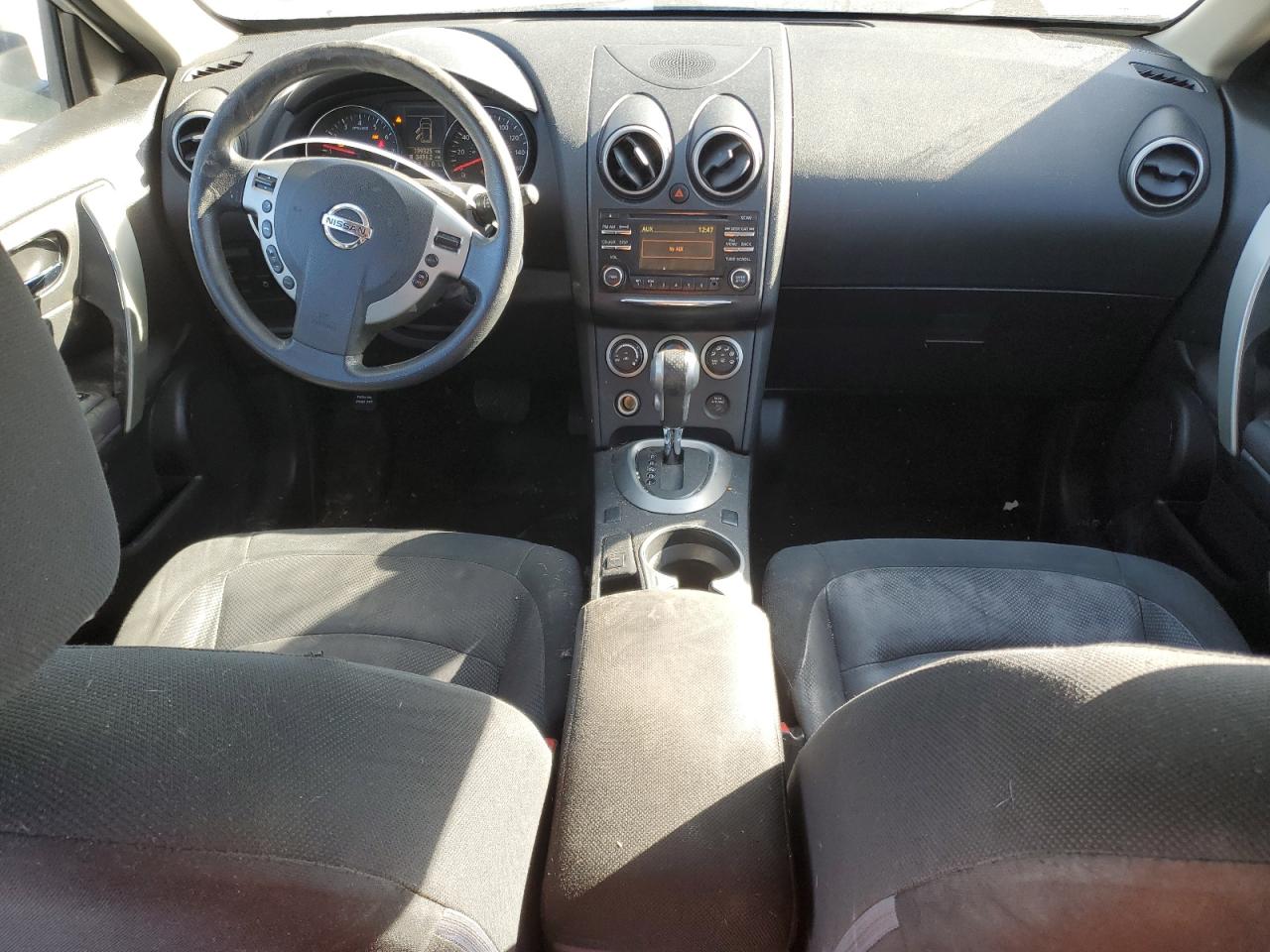 2015 Nissan Rogue - Image 8