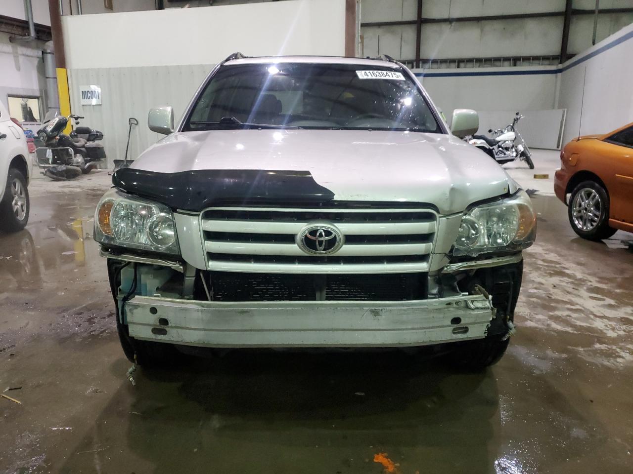 2005 Toyota Highlander - Image 5