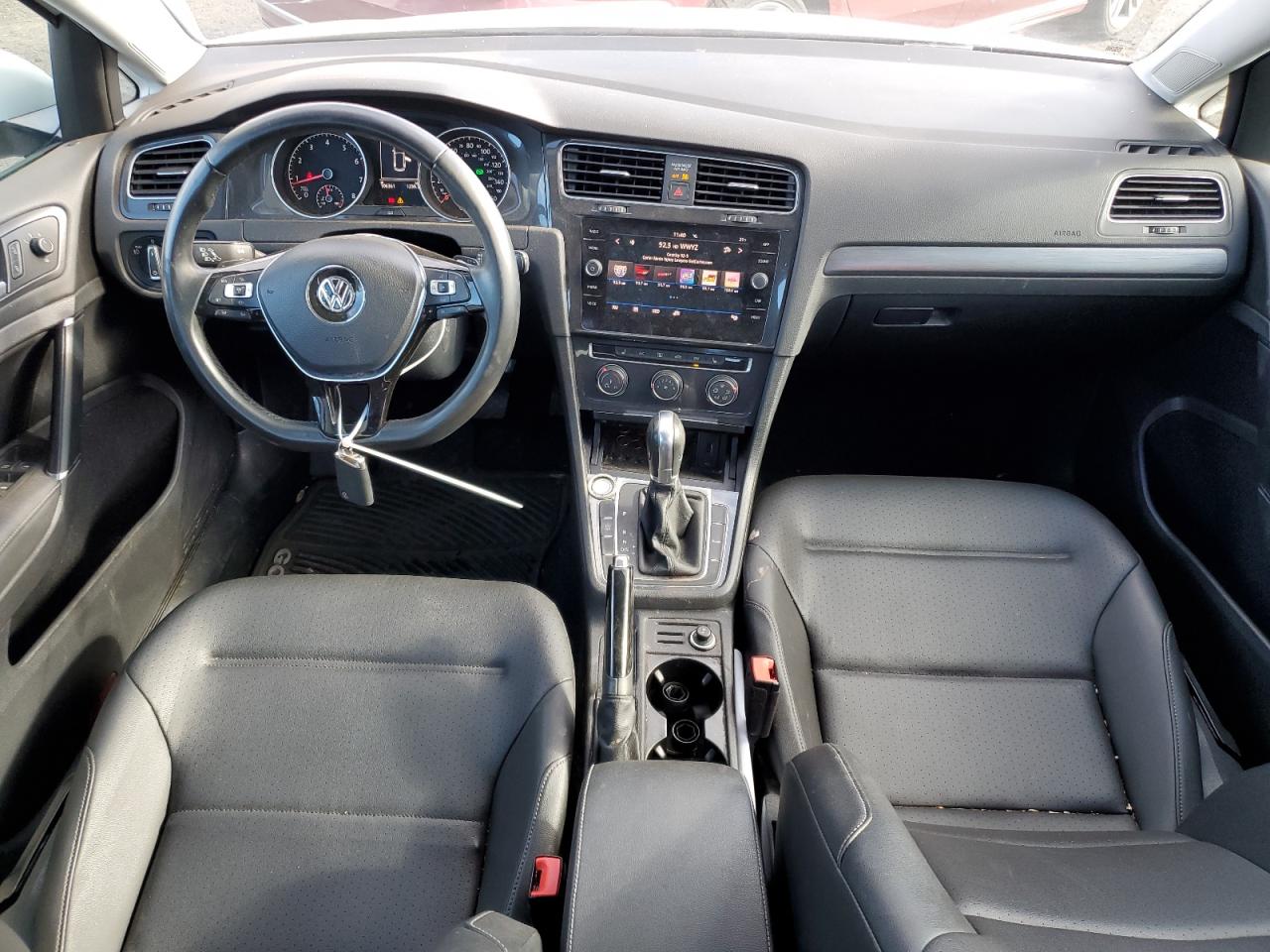 2019 Volkswagen Golf - Image 8