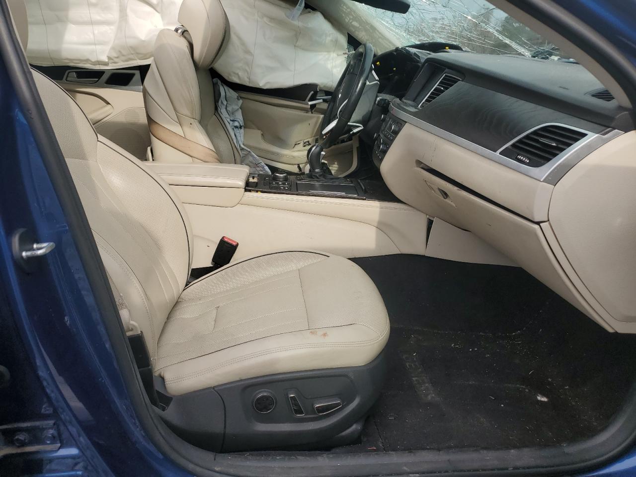 2017 Genesis G80 - Image 7