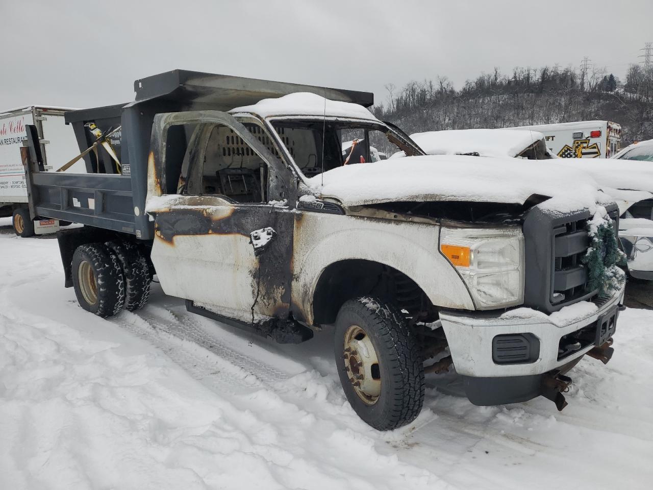 2015 Ford F350 - Image 4