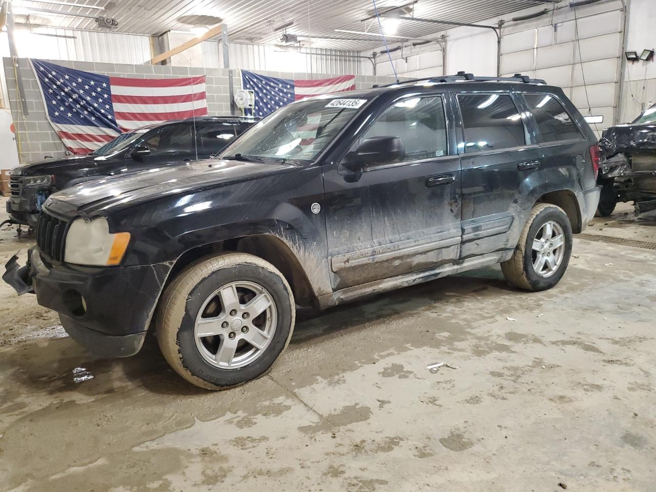 2006 Jeep Grand Cherokee - Image 1