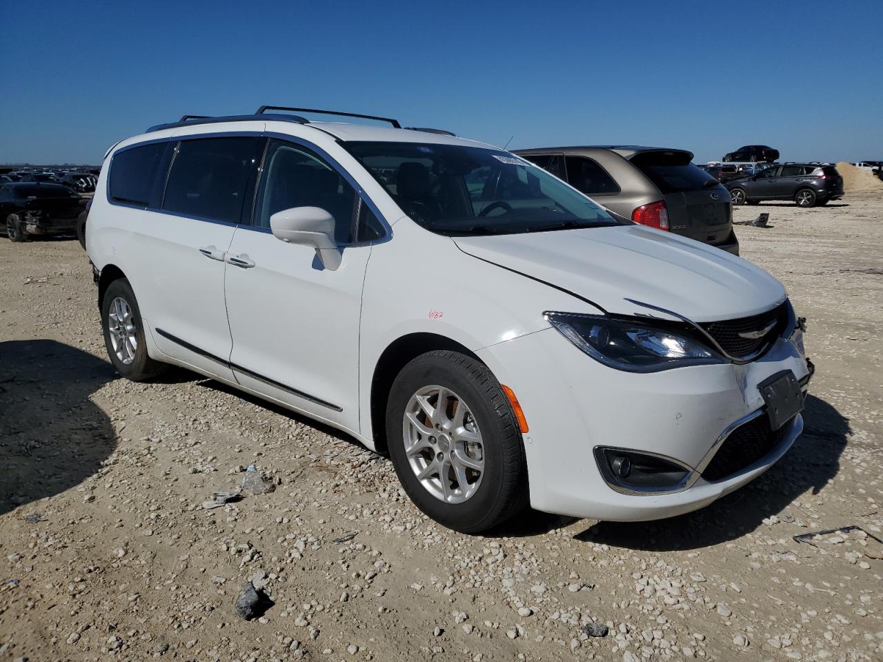 2020 Chrysler Pacifica - Image 4