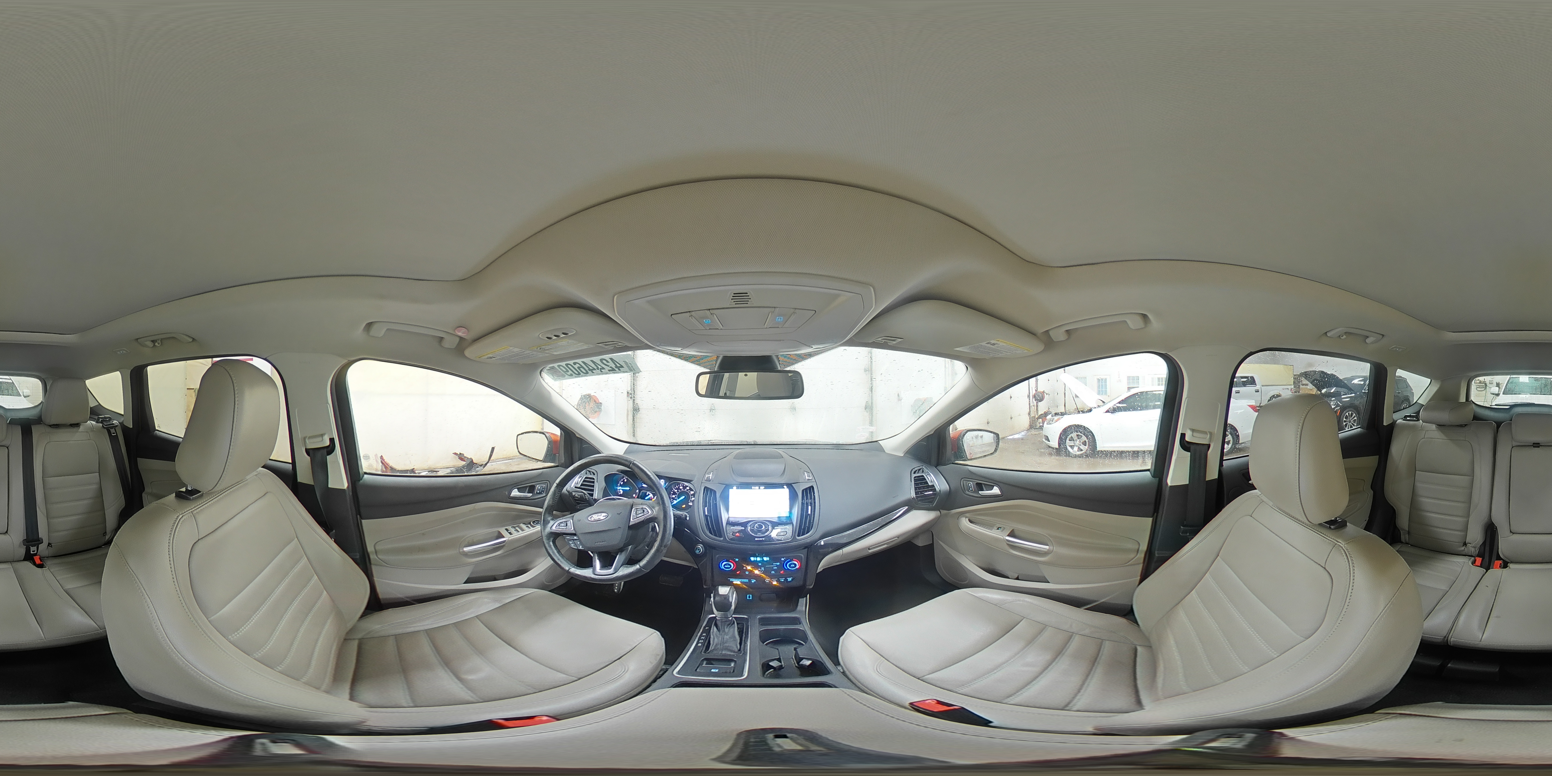 2019 Ford Escape - Image 16