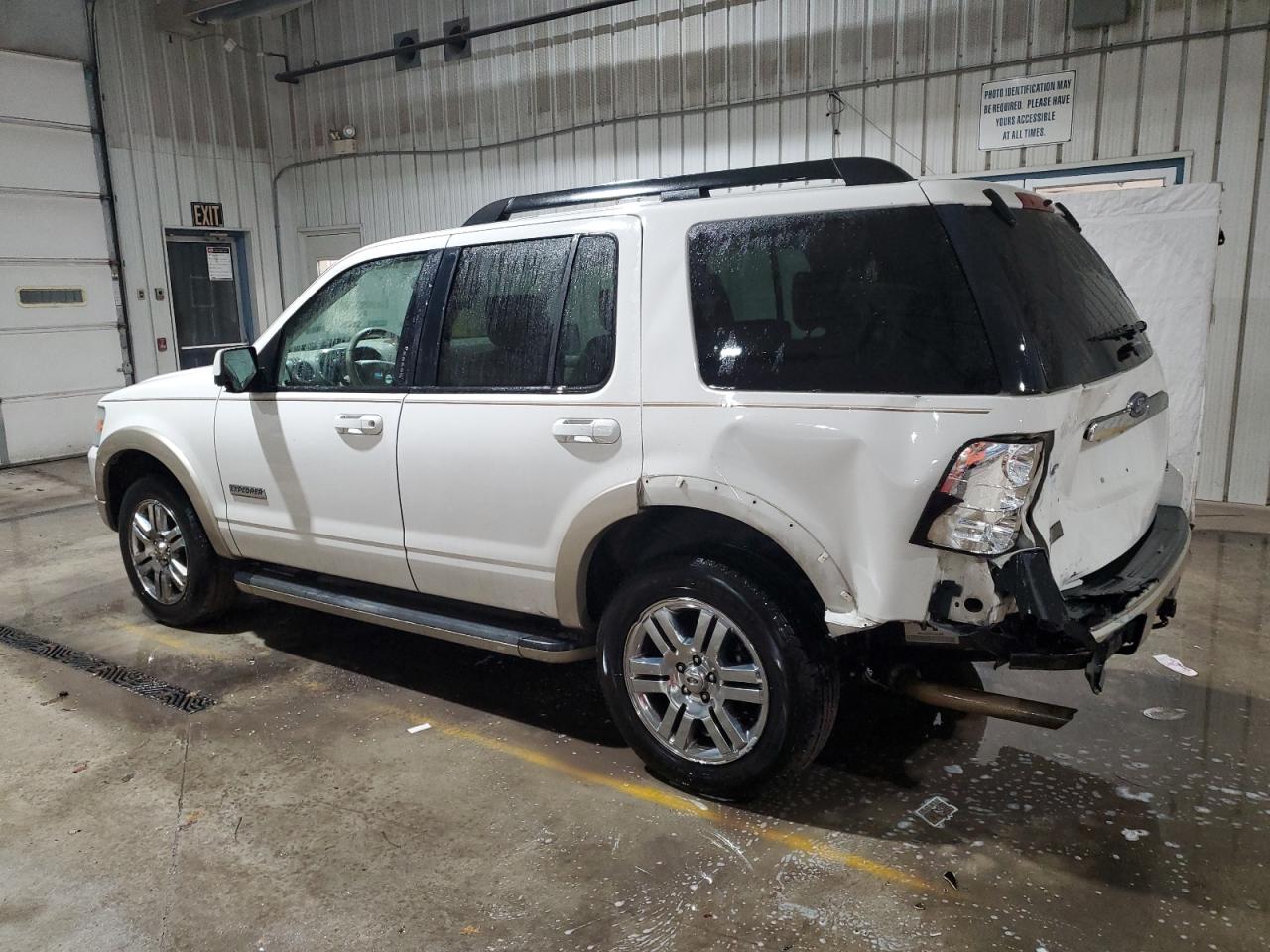 2008 Ford Explorer - Image 2