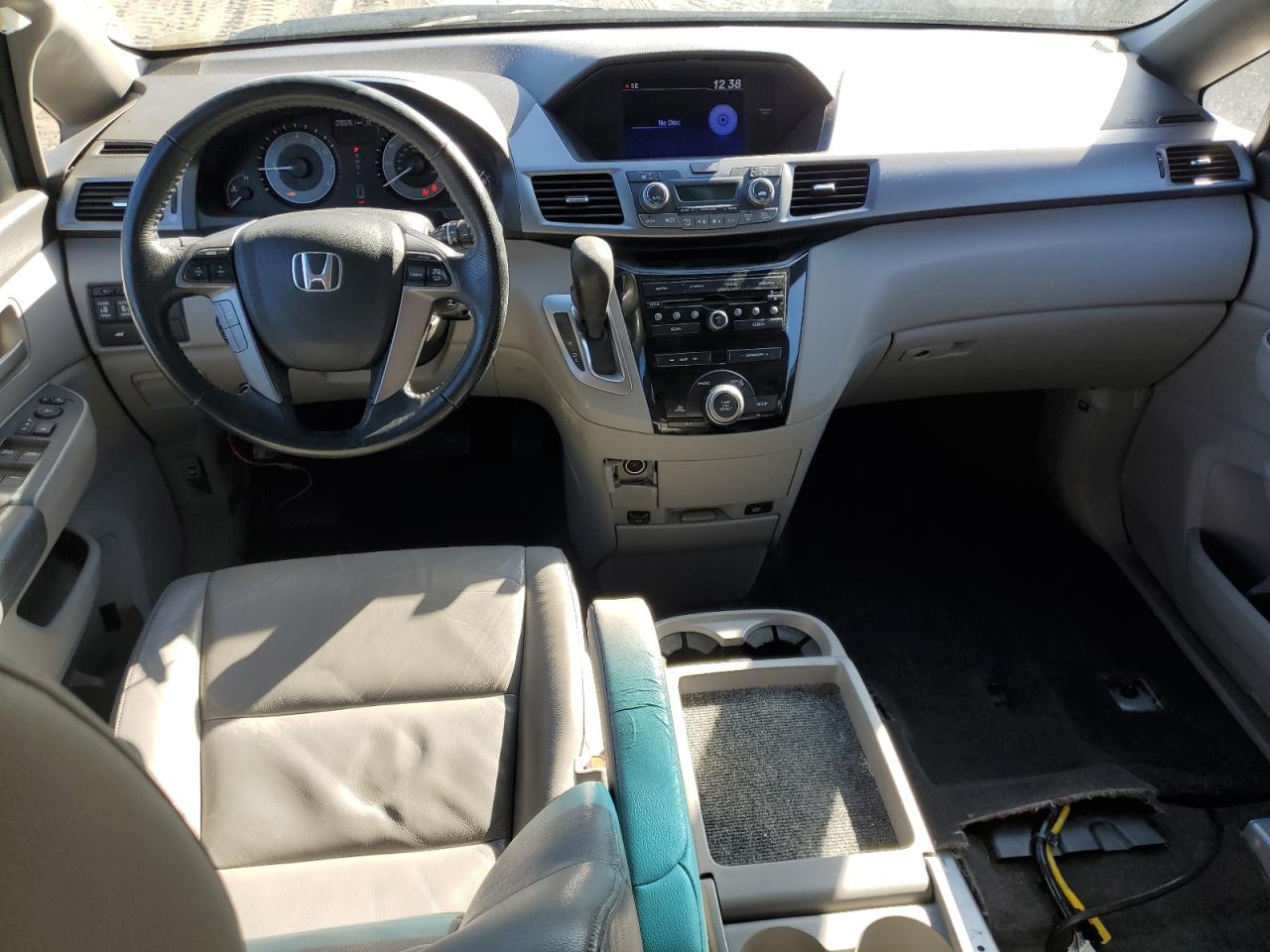 2012 Honda Odyssey - Image 8