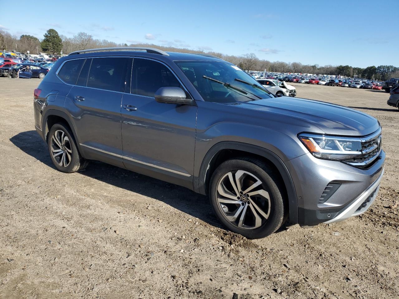 2021 Volkswagen Atlas - Image 4