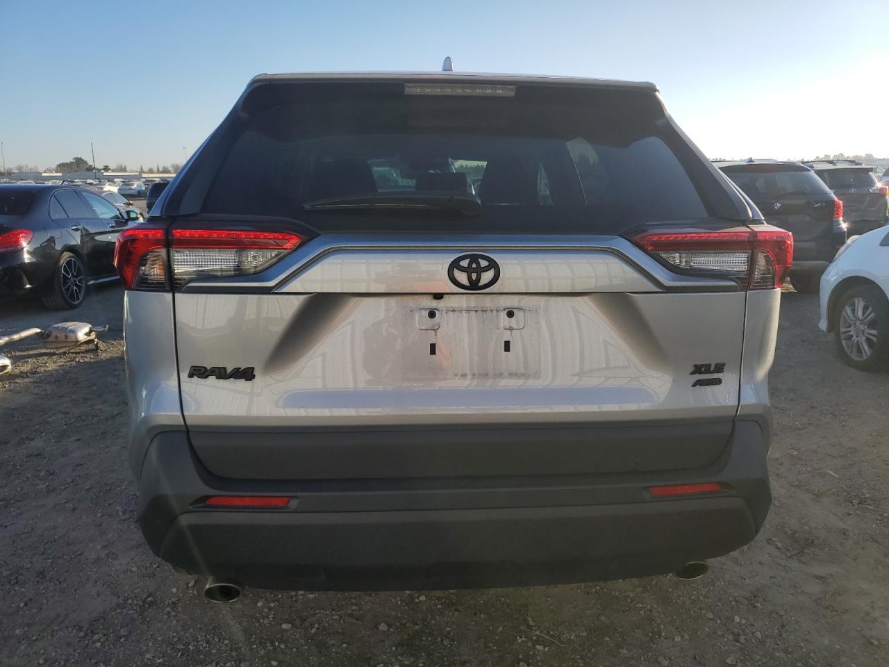 2023 Toyota RAV 4 - Image 6