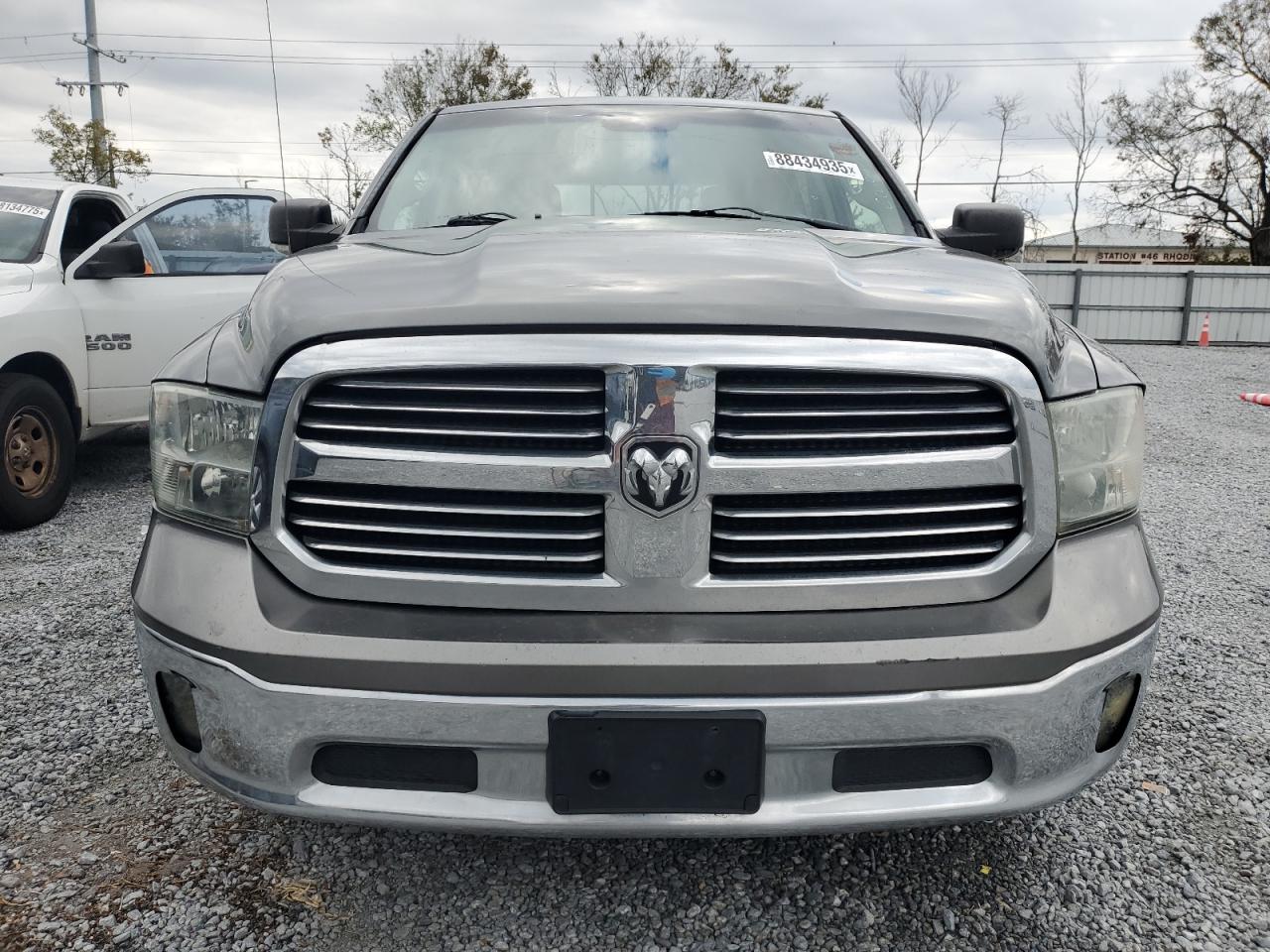 VIN 1C6RR6LT1DS584495 2013 RAM 1500 no.5