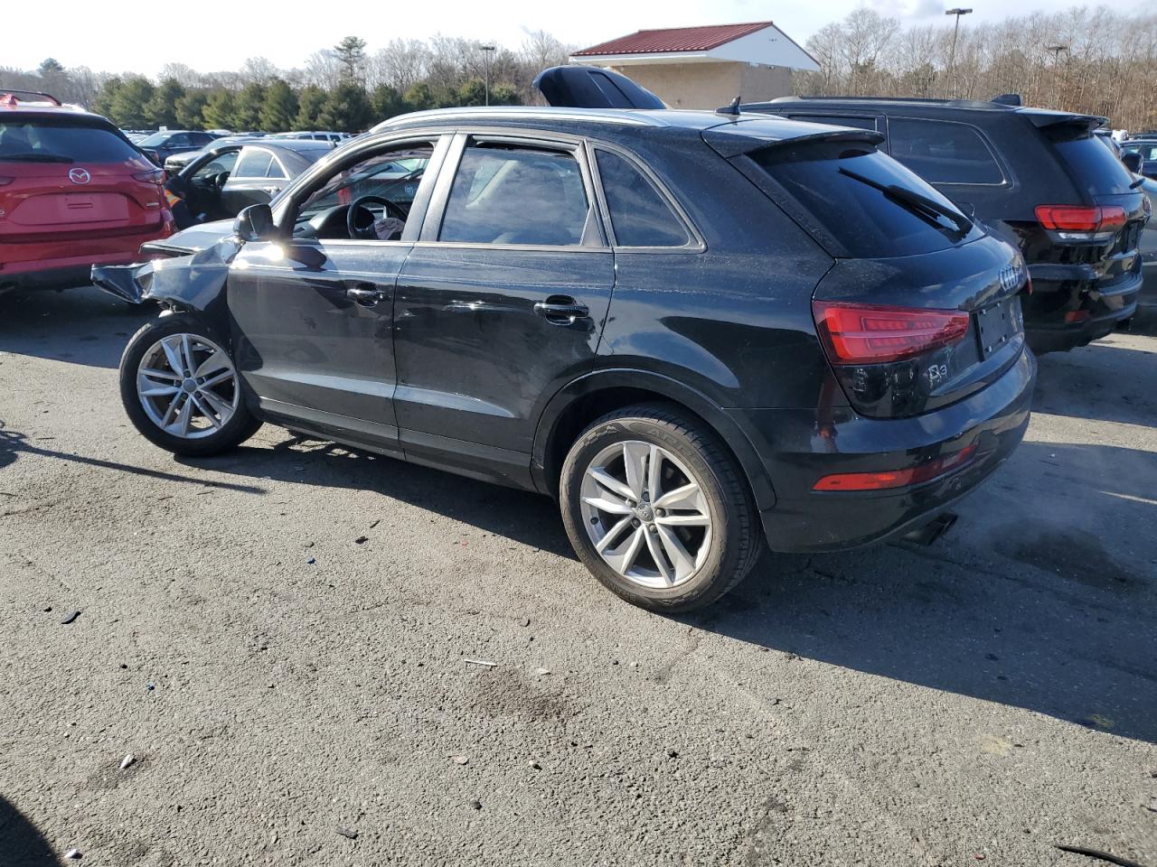 2017 Audi Q3 - Image 2