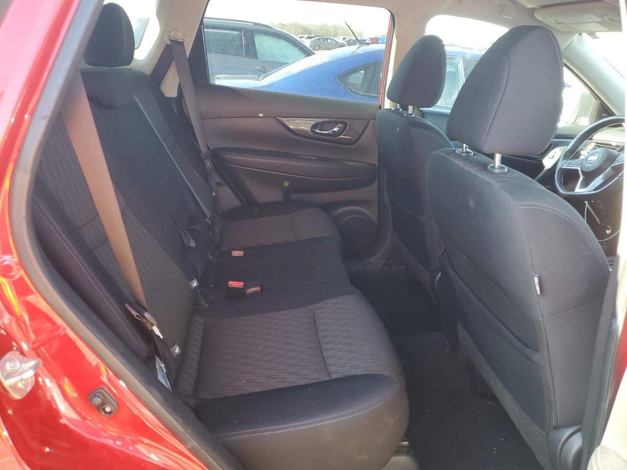 2017 Nissan Rogue - Image 11