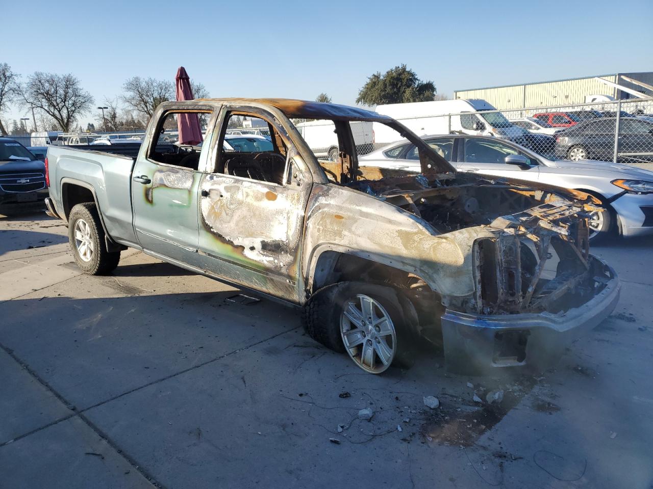 2014 GMC Sierra - Image 4