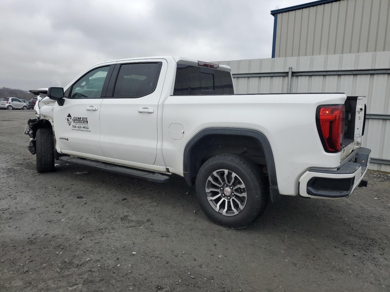 2019 GMC Sierra - Image 2