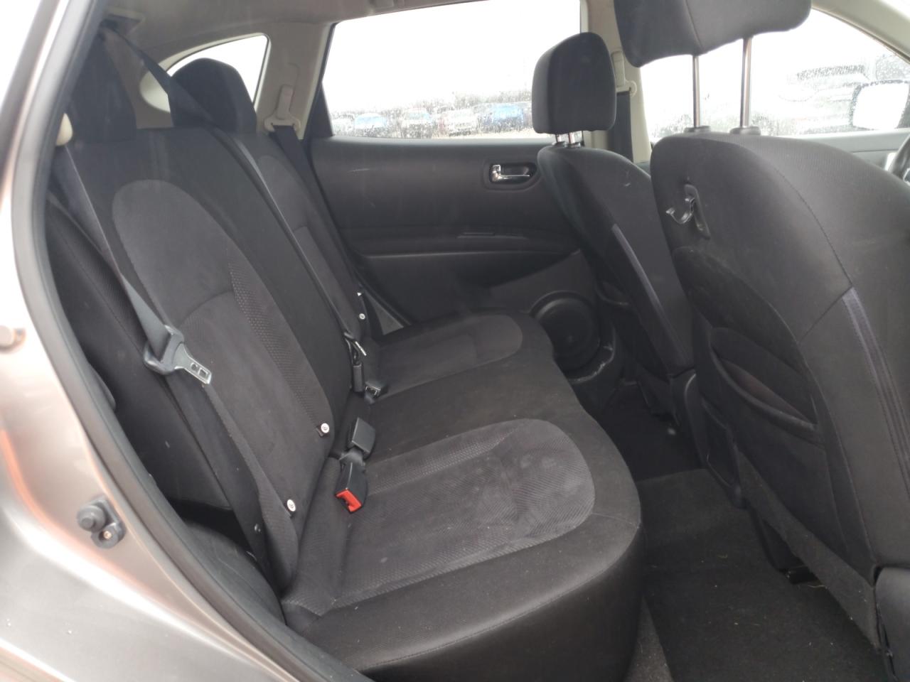 2013 Nissan Rogue - Image 11
