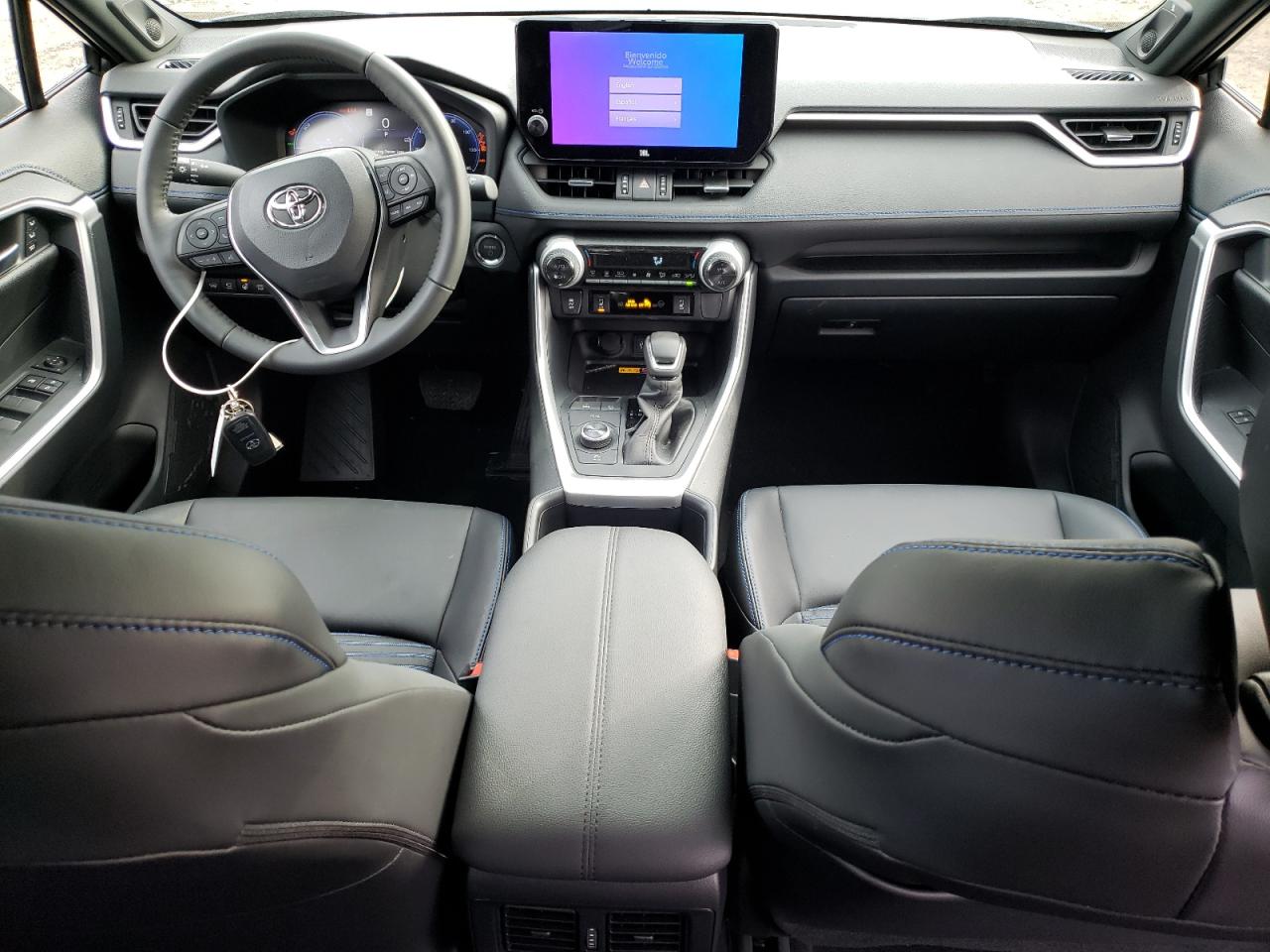 2024 Toyota RAV 4 - Image 8