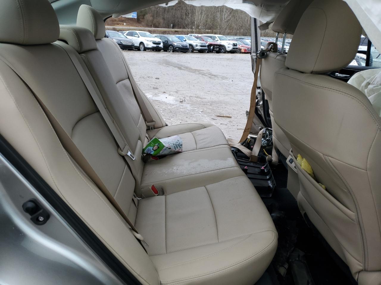 2017 Subaru Legacy - Image 10