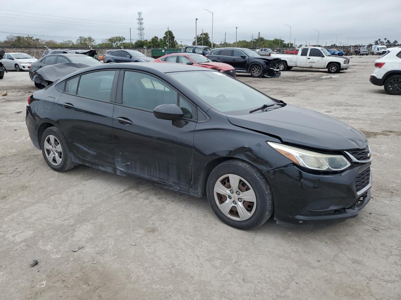 2017 Chevrolet Cruze - Image 4