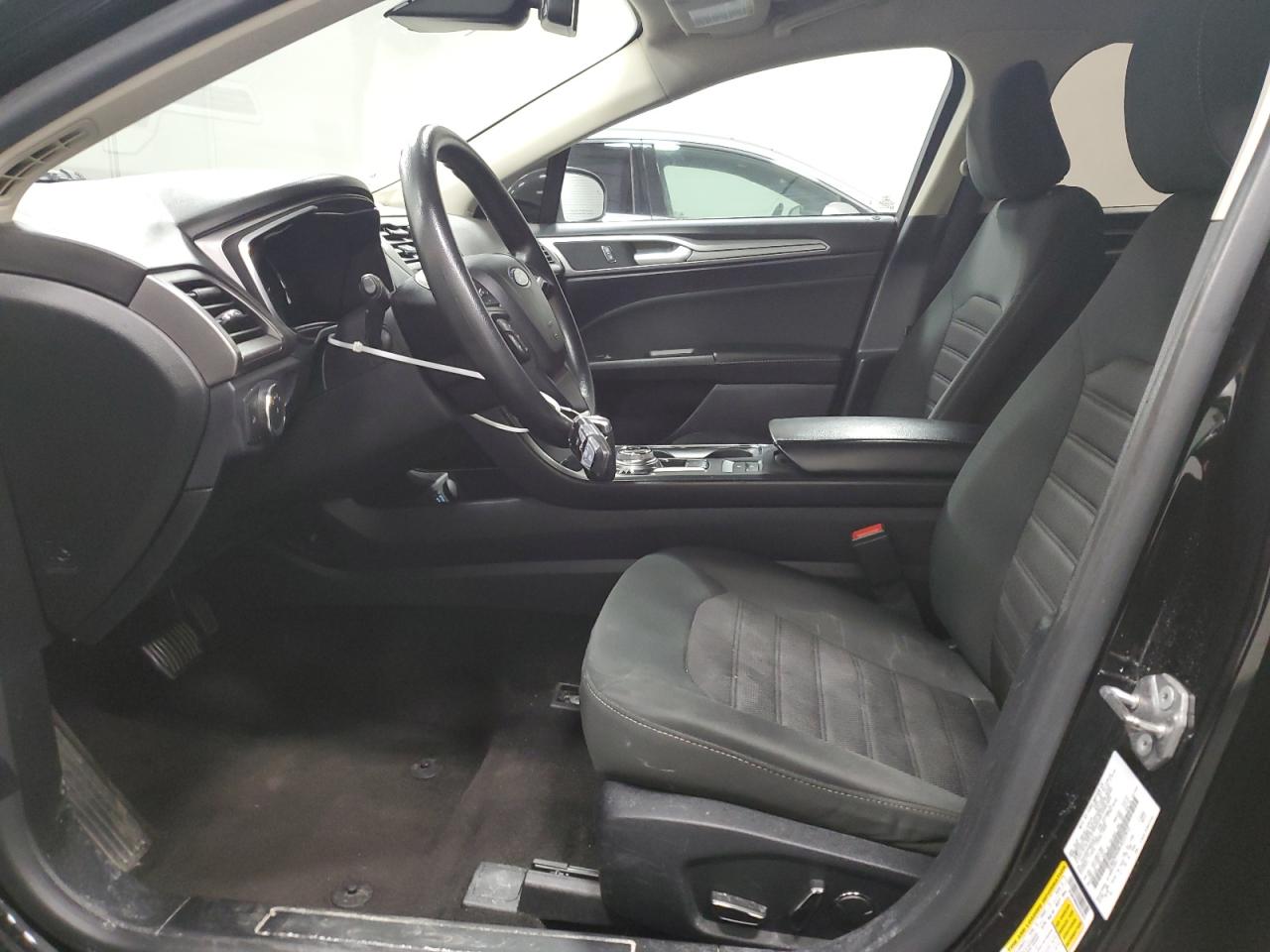 2020 Ford Fusion - Image 7