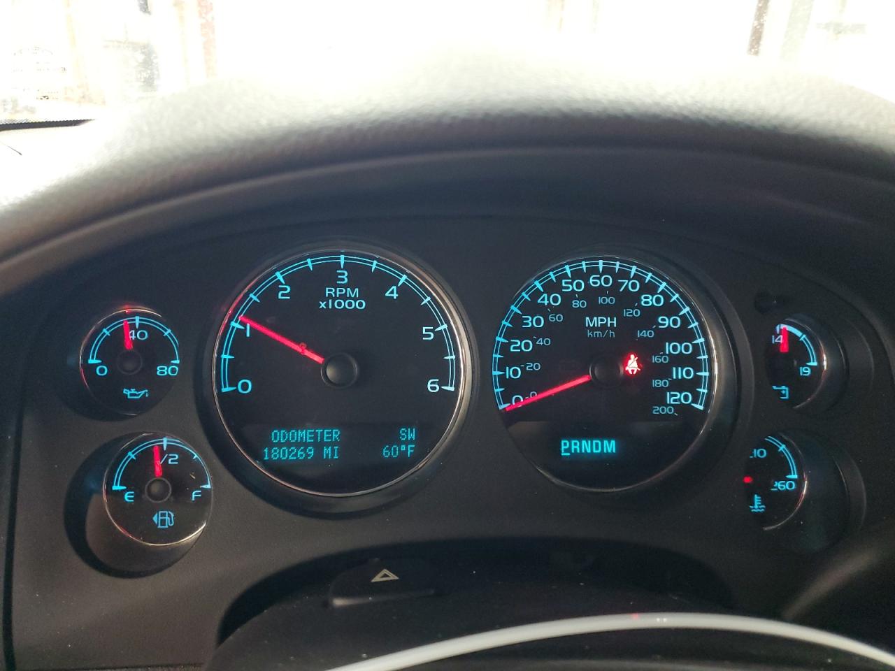 2011 GMC Yukon - Image 9