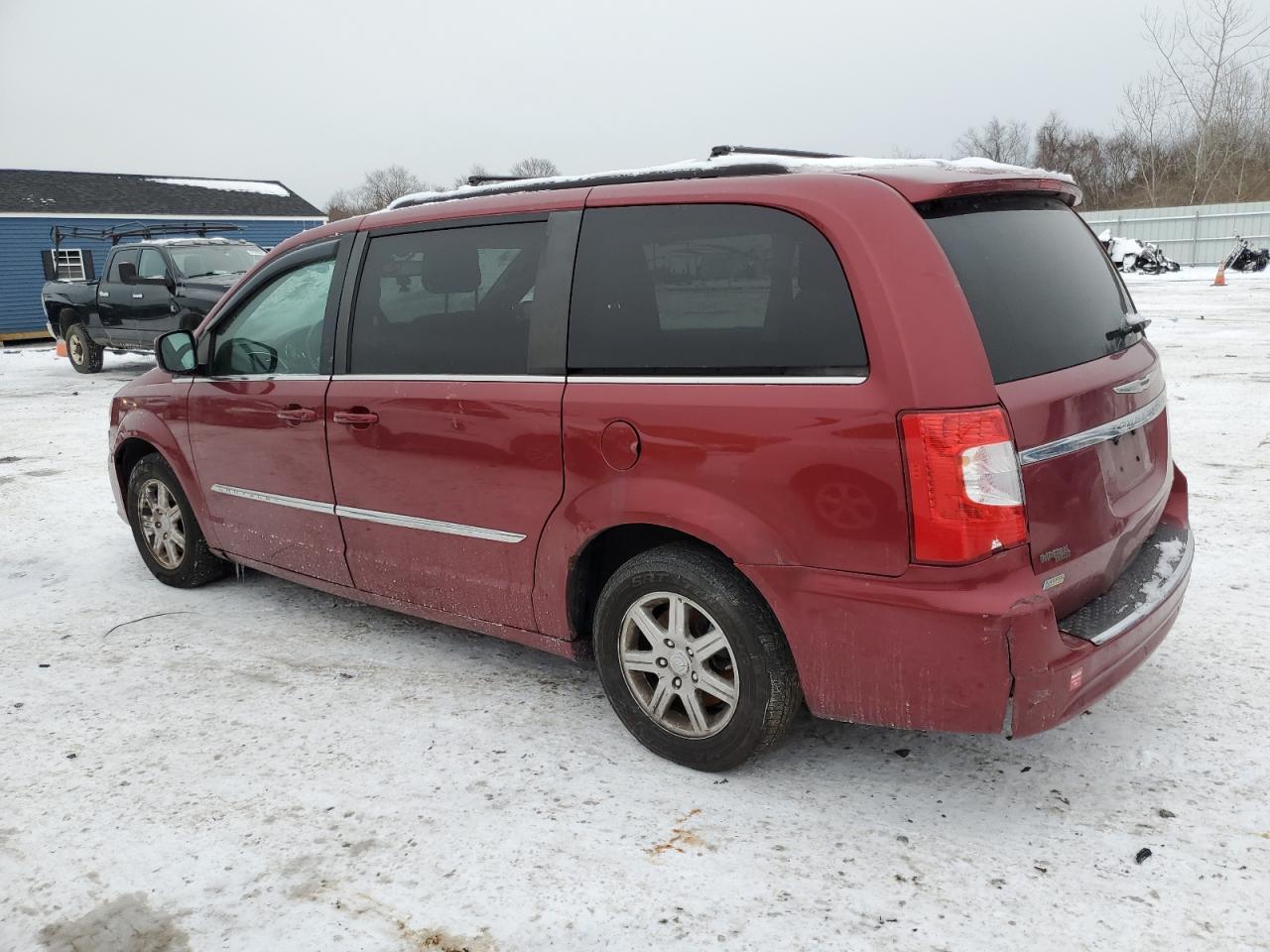 2011 Chrysler Town & Country - Image 2