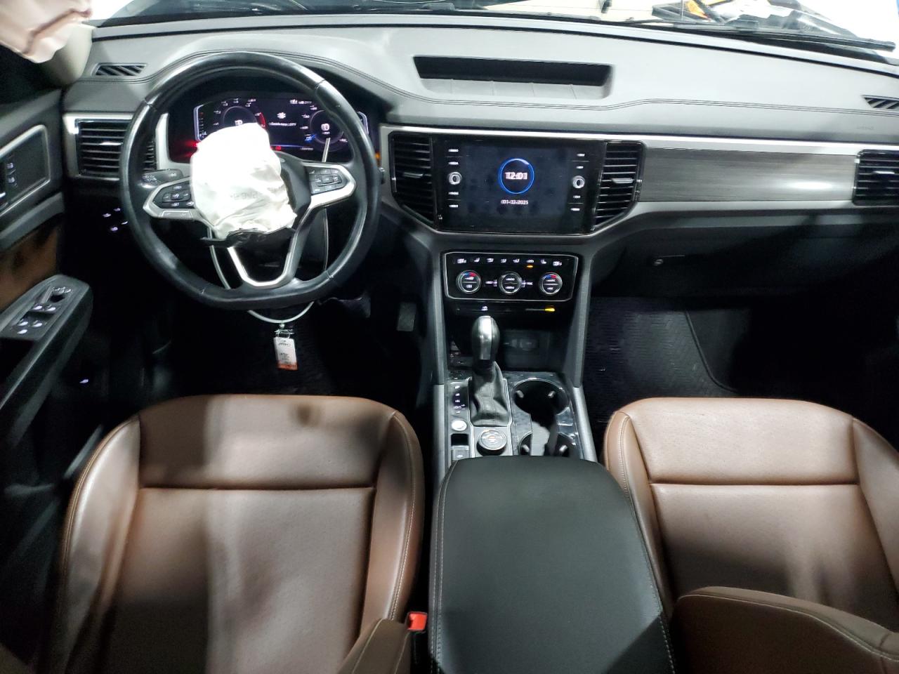 2021 Volkswagen Atlas - Image 8