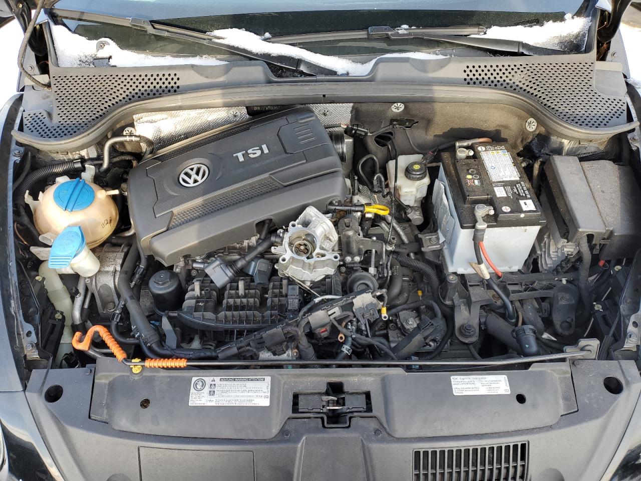 2014 Volkswagen Beetle - Image 11