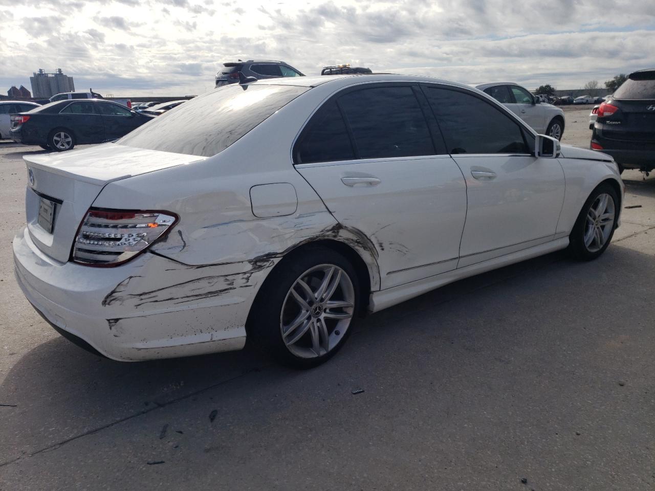 2014 Mercedes-Benz C-klasse - Image 3