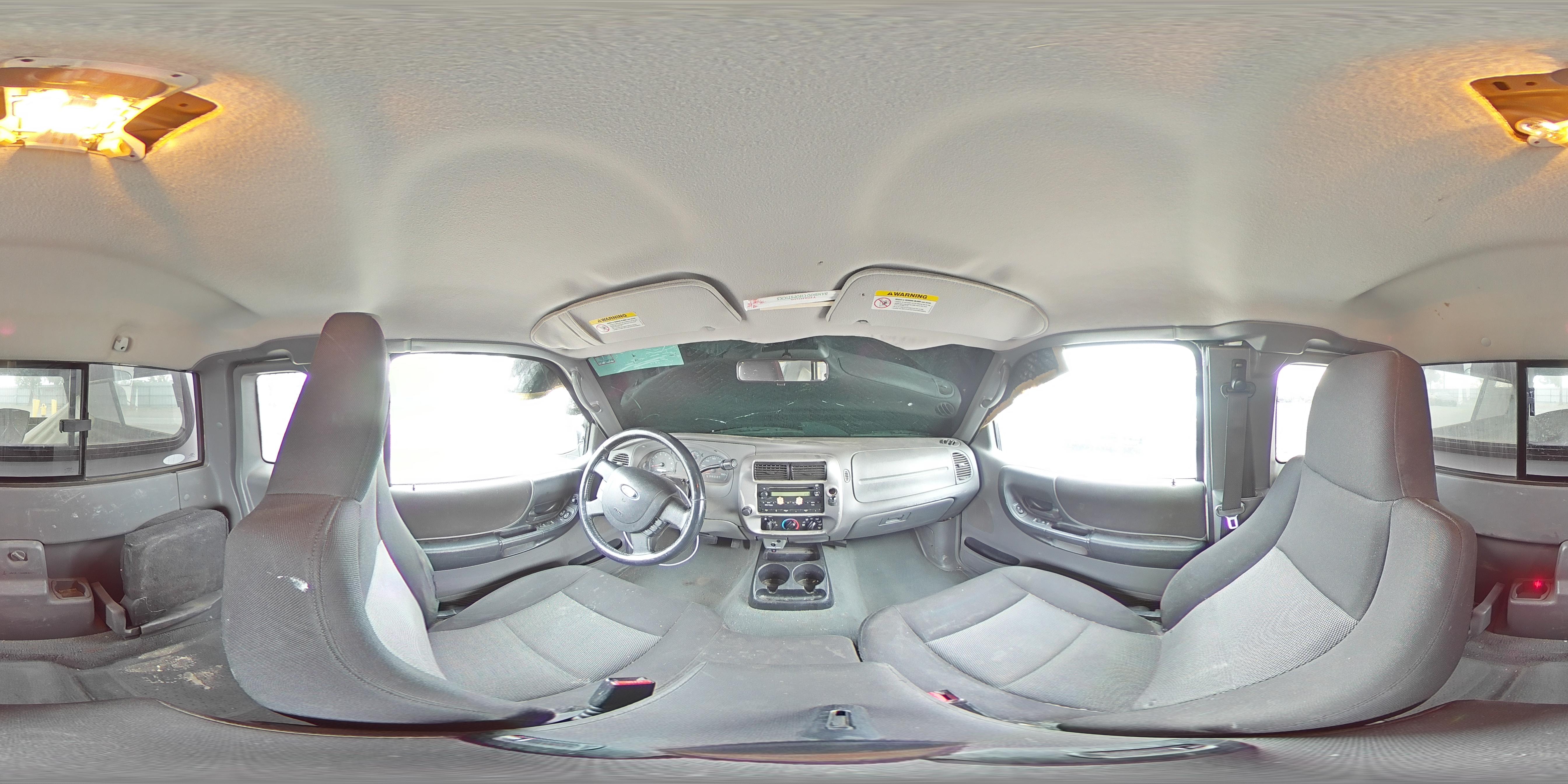 2004 Ford Ranger - Image 13