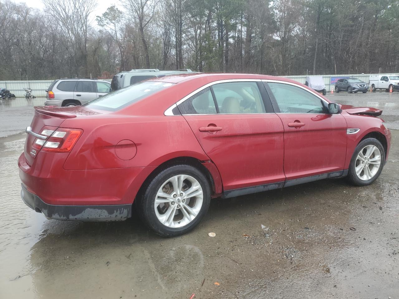 2014 Ford Taurus - Image 3