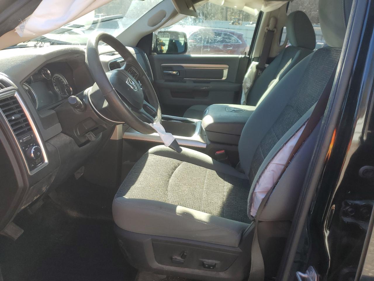 2019 RAM 1500 - Image 7
