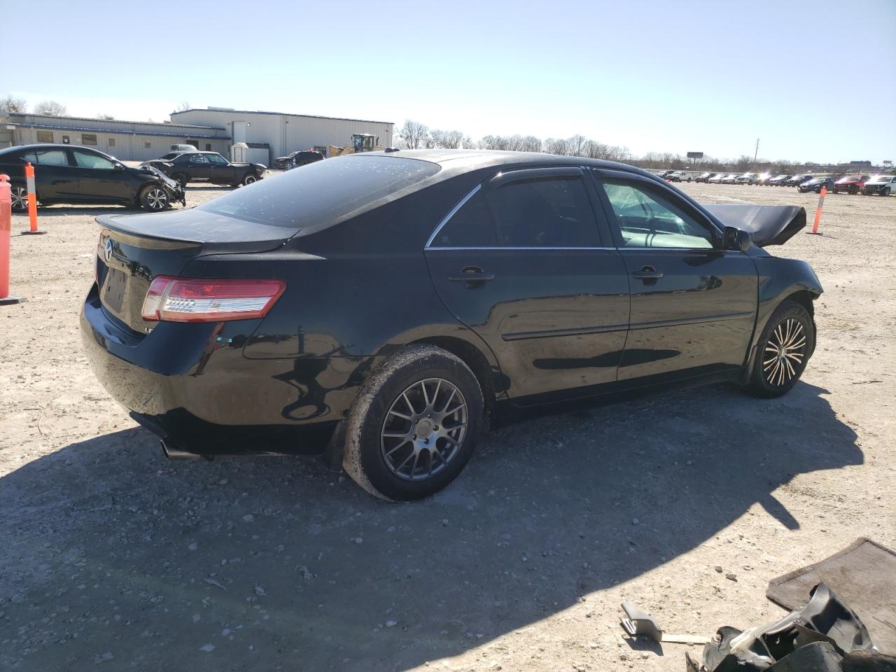 2011 Toyota Camry - Image 3