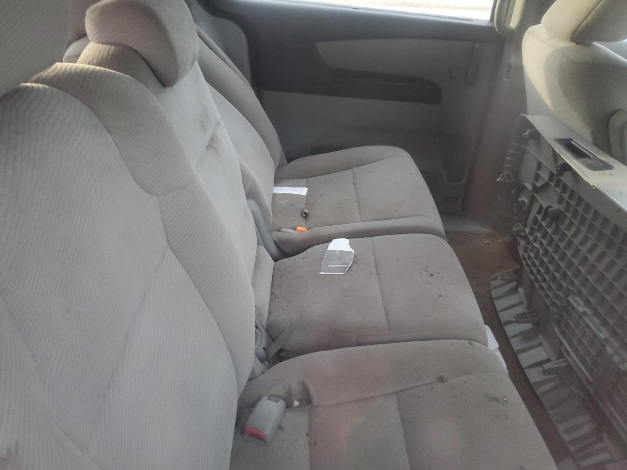 2012 Honda Odyssey - Image 11