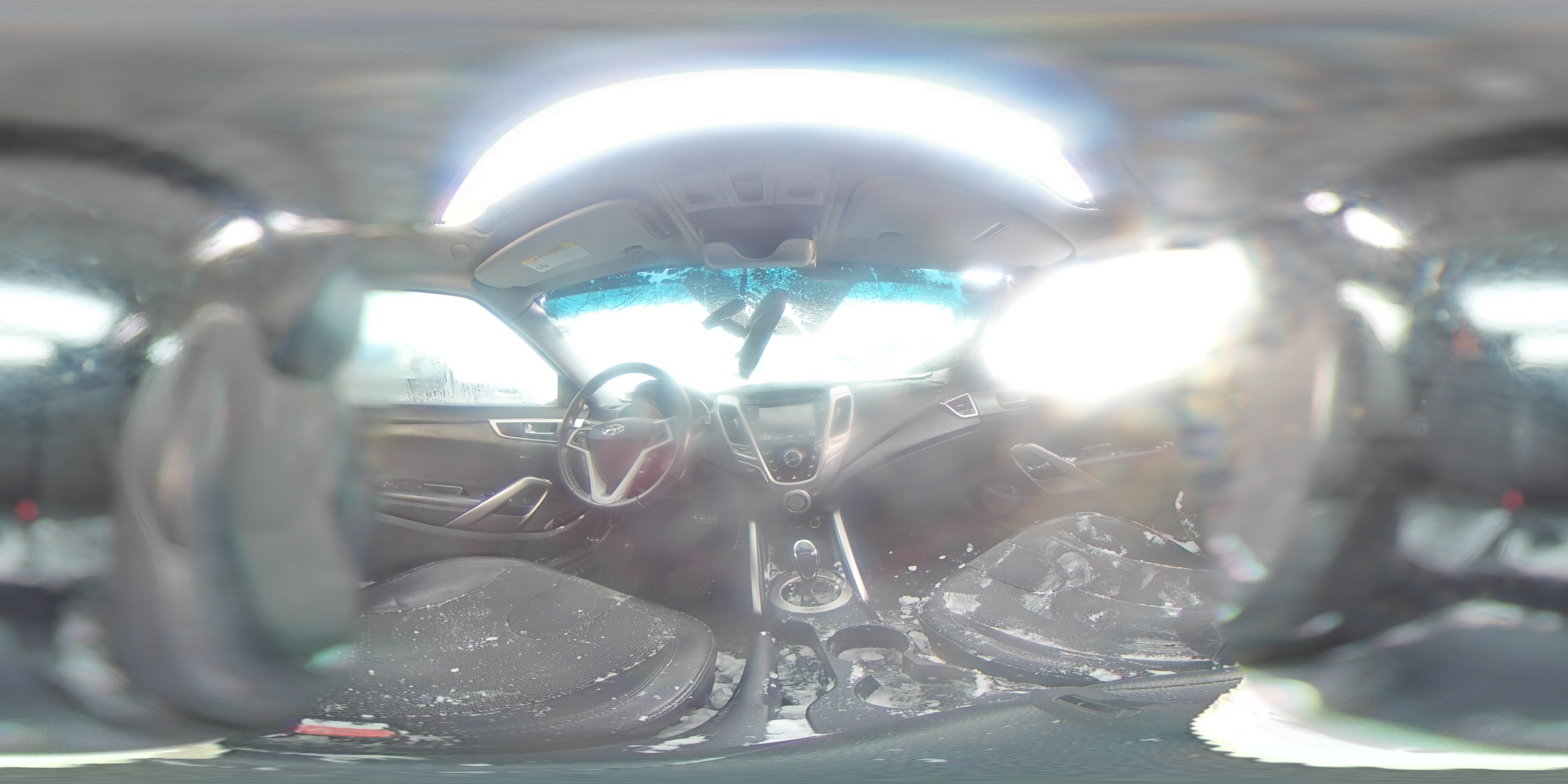 2012 Hyundai Veloster - Image 15