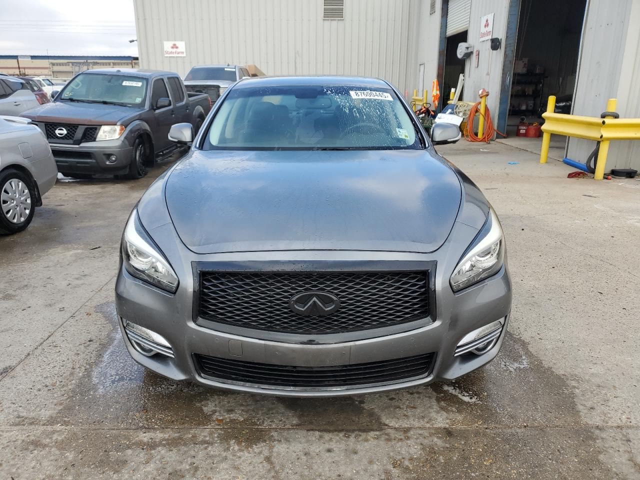 2017 Infiniti Q70 - Image 5